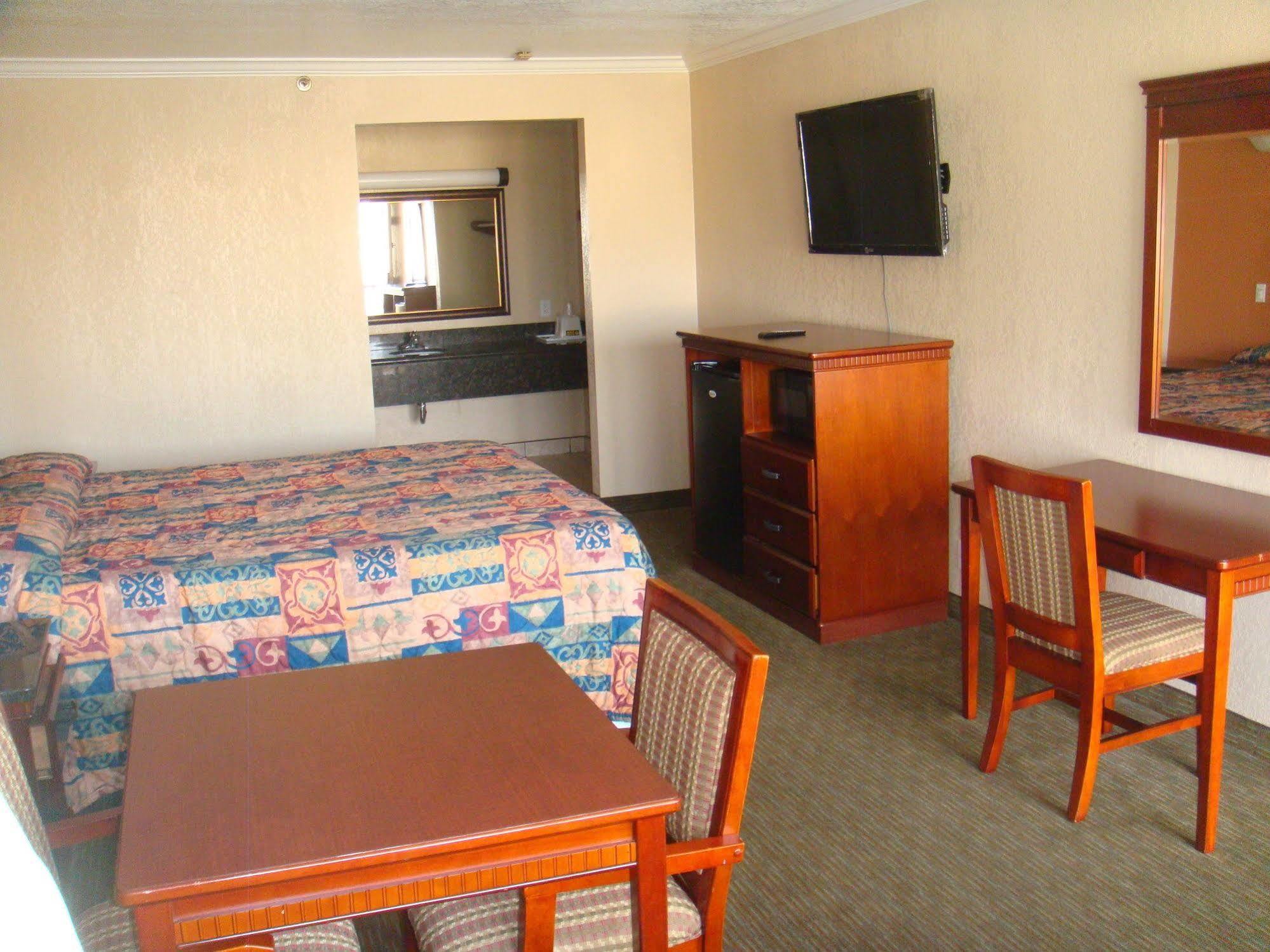 Budget Inn La Puente Ngoại thất bức ảnh
